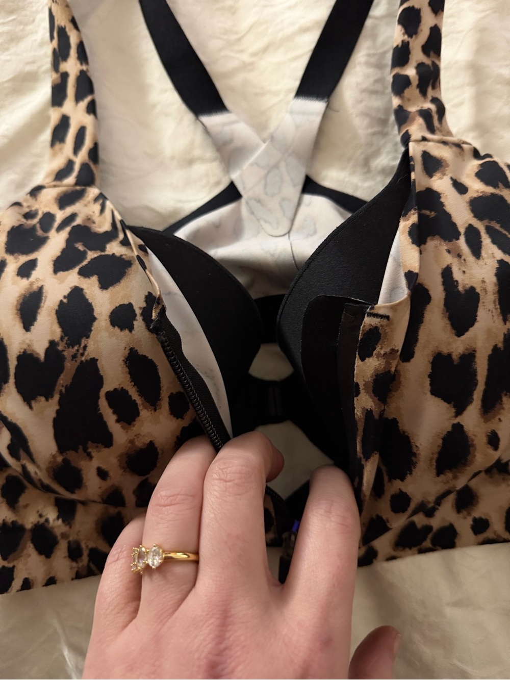 Victoria's Secret Leopard-Print Front-Zip Sports Bra - Beige & Black - Picture 3 of 8